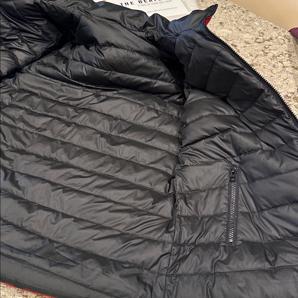 Canadian Olympics 2014 jacket - Picture 7 of 9
